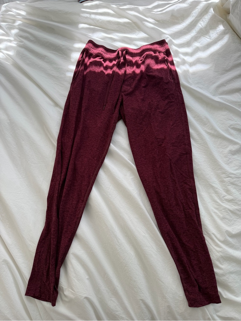Outdoor Voices CloudKnit Slim Sweatpants Men’s M Heather Red Joggers